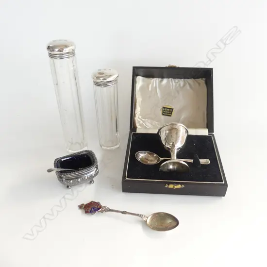 5 PCES STG SILVER; CASED EGGCUP, ERII TEASPOON, SALT, 2 CRYSTAL BOTTLES 85gms