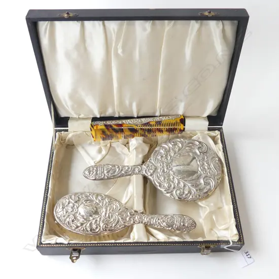 CASED S/SILVER BRUSH MIRROR COMB SET