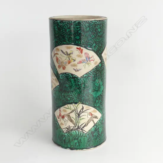 (12) JAPANESE VASE MEIJI PERIOD FAN PATTERN ON DEEP GREEN GLAZE. H. 250MM hairline crack