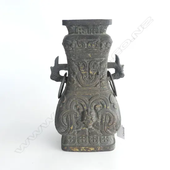 CHINESE BRONZE VASE H285MM