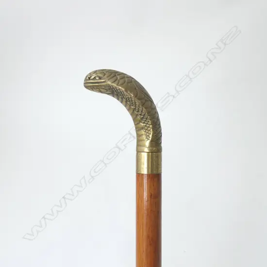 WALKING STICK w. BRASS SNAKE HEAD L.920mm