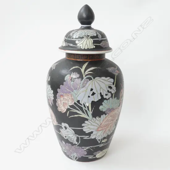 BLACK CHINESE LIDDED GINGER JAR H.365mm