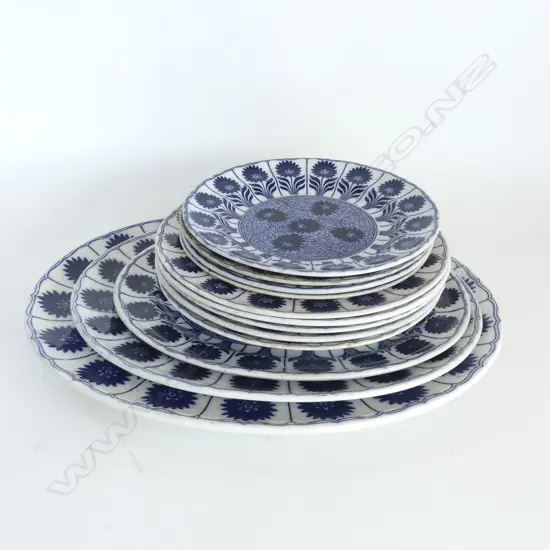 3 MINTON CHINA FLOW BLUE SHETS 4 DINNER PLATES & 5 SOUPS DIA270MM