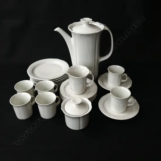 21 PCE ARZBERG WHITE COFFEE SET; POT, JUG, SUGAR & 6 TRIOS