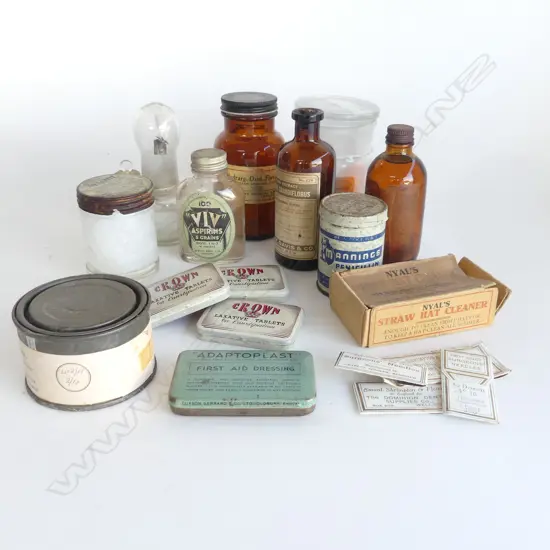 ASST. VINTAGE MEDICAL PHARMACEUTICAL AND STRAW HAT ITEMS