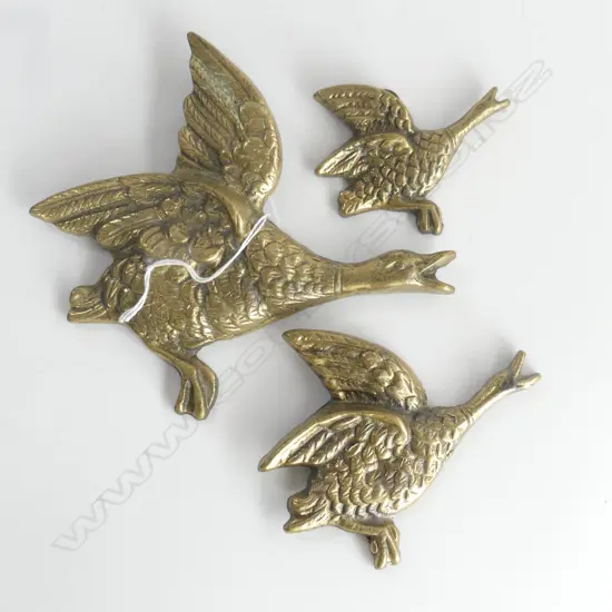 SET OF 3 BRASS WALL DUCKS LARGEST 160MM