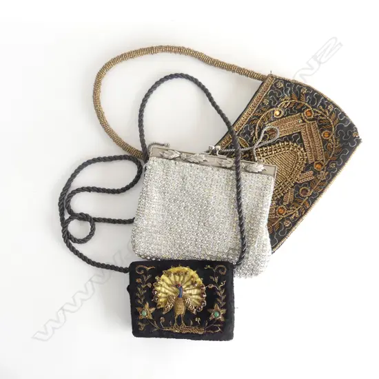 3 VINTAGE EVENING BAGS 
