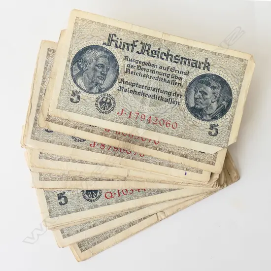 30+ GERMAN 3rd REICH FIVE REICHSMARK 1940-45 BANK NOTES, SERIAL Nos J-Y
