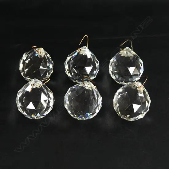 SIX QUALITY FACET CUT CRYSTAL BALLS WITH HANGERS D. 40MM