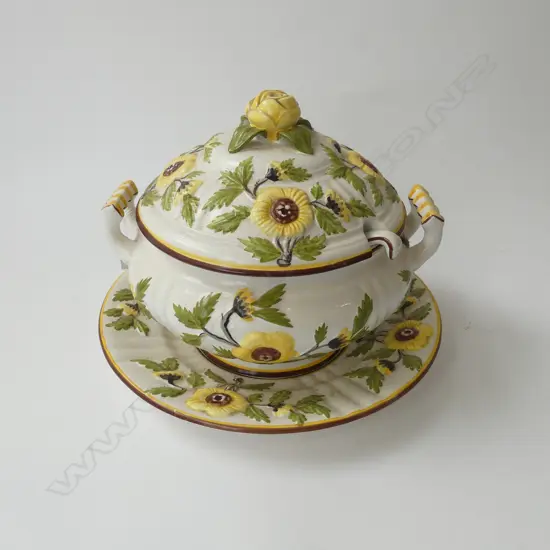 LG HAND PAINTED YELLOW FLORAL LIDDED TUREEN H.270mm ON PLATE 385mm dia