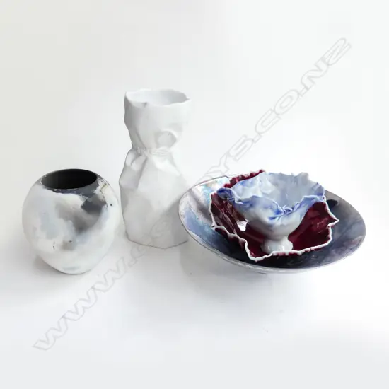 5 PCES ART POTTERY 185mm dia