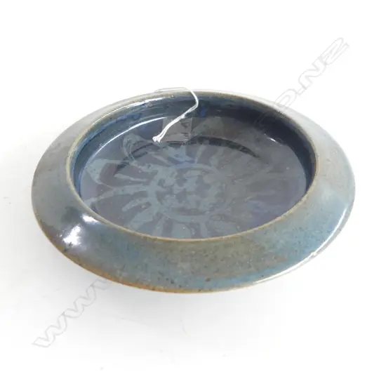 PETER STICHBURY - DISH WITH FLORAL WAX RESIST  DIA. 160MM