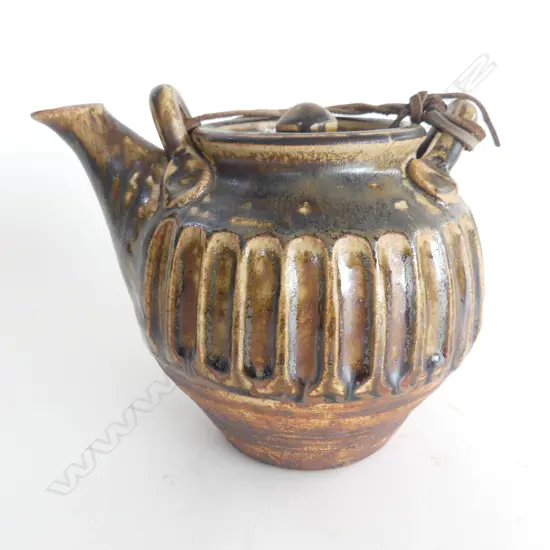 WILF WRIGHT TEAPOT - FRITS TO RIM H. 165MM