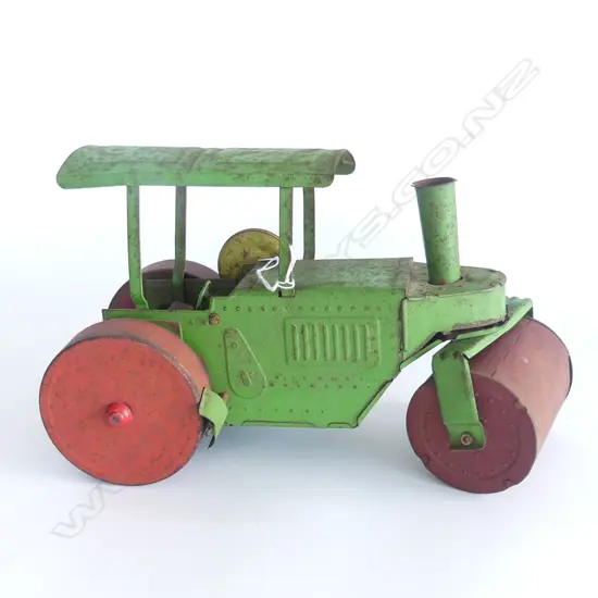 VINTAGE GERMAN CLOCKWORK STEAM ENGINE ROLLER, GREEN. H.190 x L.300mm
