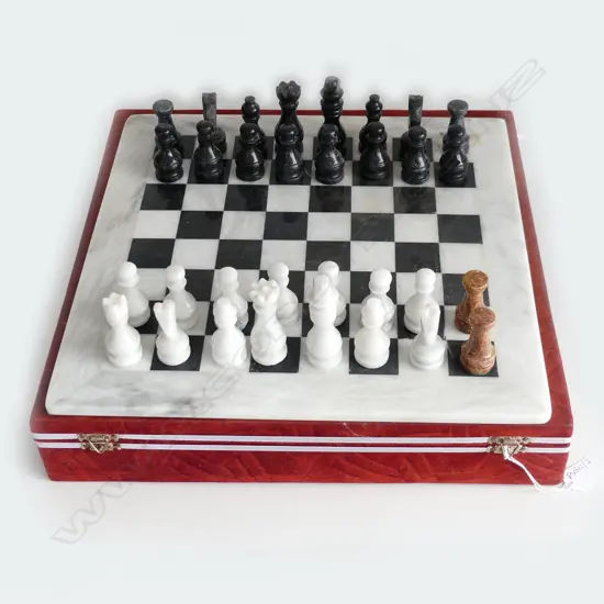 CASED ONYX CHESS SET (1 PCE BROKEN / 2 REPLACED)