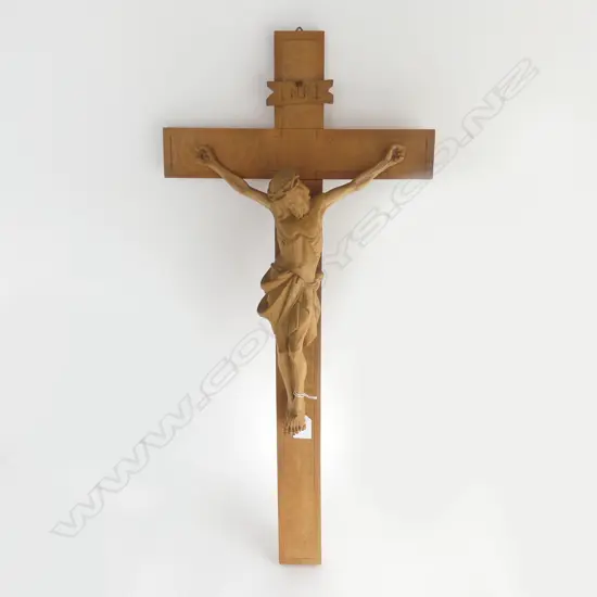 WALL CRUCIFIX L700MM