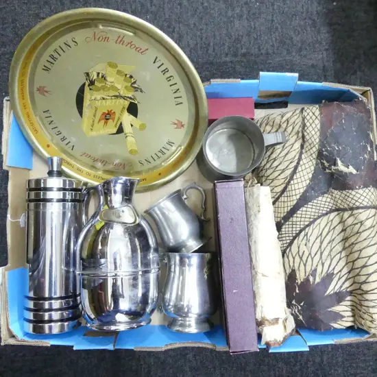 ASSORTED ITEMS: CLOTH, RETRO VESSELS, DRINKS TRAYS, TANKARDS ETC