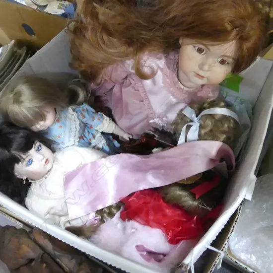 4 1980S CHINA DOLLS 1 SOME FAULTS & ACCESSORIES