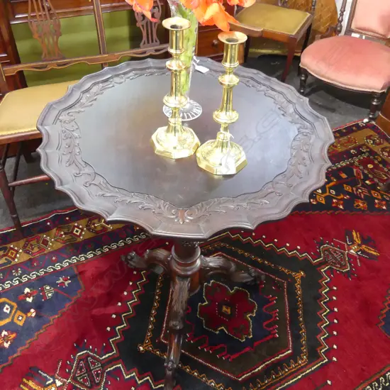 **RTV** QUALITY VICTORIAN STYLE TILT TOP CARVED MAHOGANY SIDE TABLE 650mm dia H.760mm