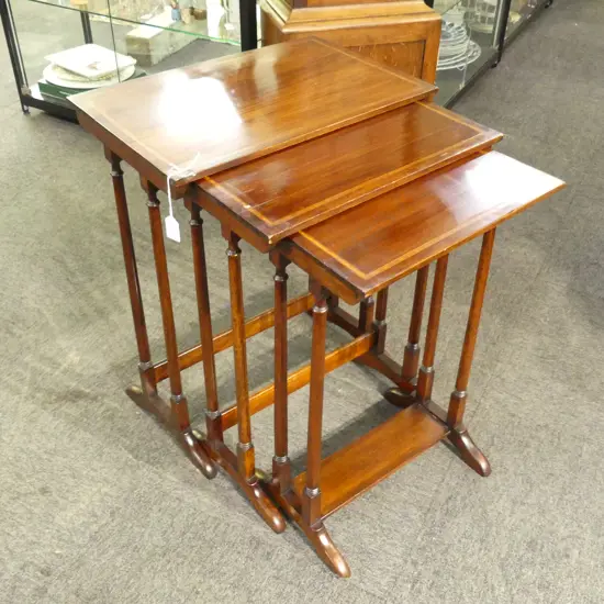SET OF 3 INLAID MAHOGANY NESTING TABLES 505x325x655mm