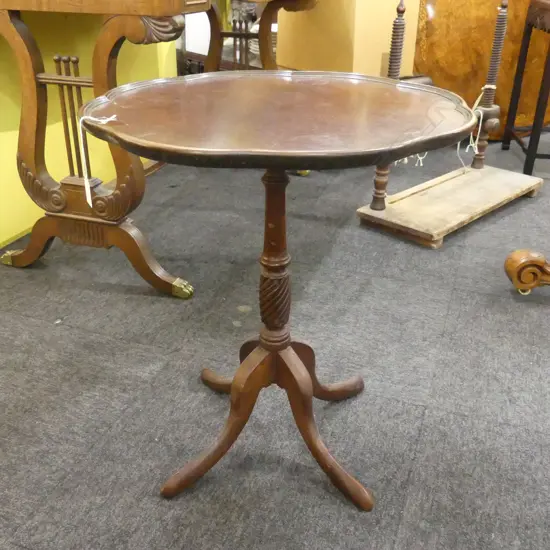 MAHOGANY WINE TABLE D 490 MM