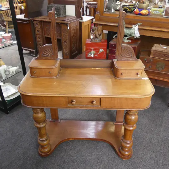 VICTORIAN FADED MAHOGANY SMALL DRESSING TABLE W.1000mm