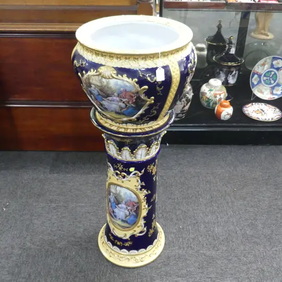 DRESDEN STYLE JARDINERE 380mm dia ON PLINTH H.660 / 930mm overall