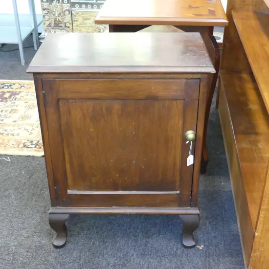 SMALL WOODEN CABINET 520x305x680mm