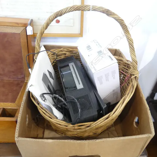 BASKET w. BOSE WAVE MUSIC SYSTEM