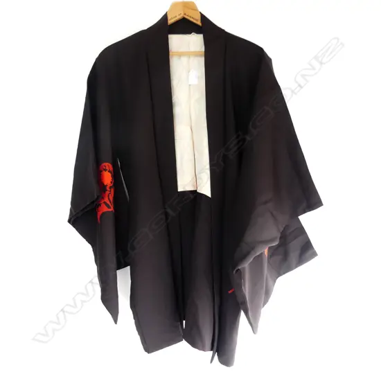 JAPANESE DECORATED SILK JACKET M SIZE