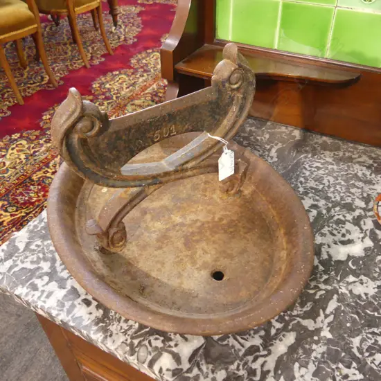 ANTIQUE OVAL CAST IRON BOOT SCRAPER W.355mm