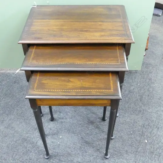 SET OF 3 NESTING MAHOGANY SIDE TABLES 500x355x530mm