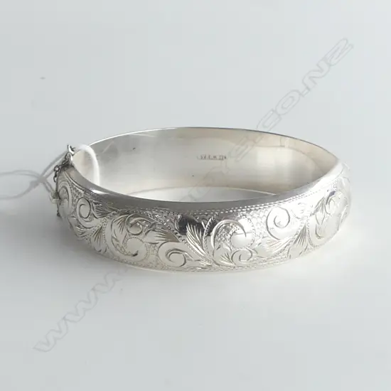 STERLING SILVER HALF ENGRAVED & HINGED BANGLE