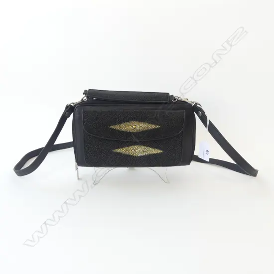 SHAGREEN / STINGRAY CLUTCH HANDBAG w. STRAP W.215mm