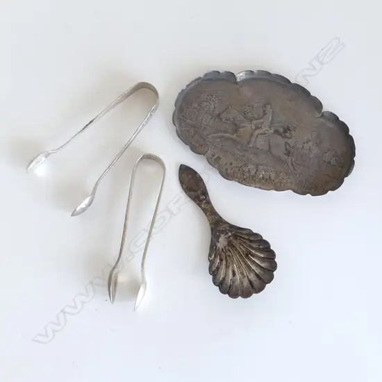 4 PCES HALLMARKED STG SILVER; 2 SUGAR TONGS, CADDY SPOON, HORSE RIDER DISH 70x110mm 76gms