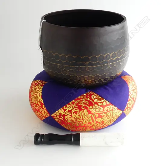 OLD JAPANESE SINGING BOWL ON A NEW CUSHION,DIA 155, H 140mm