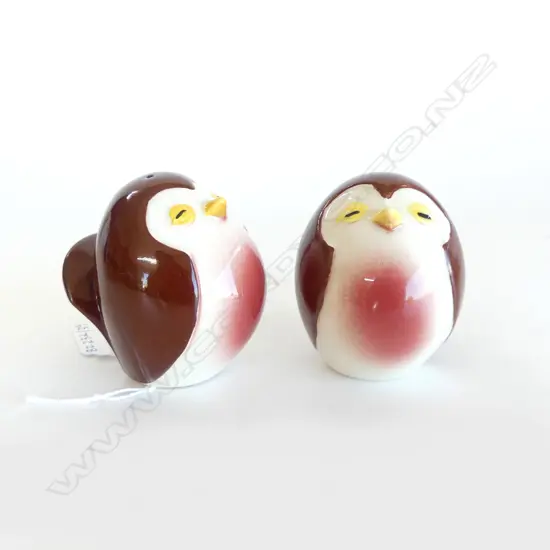PAIR OF CARLTON WARE OWL SALT & PEPPER SHAKERS H.7CM