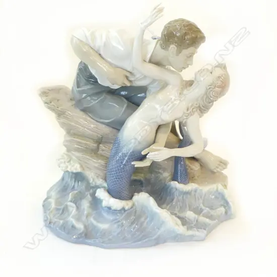 LLADRO 'SEA O LOVE' #6432 H.350mm w. box