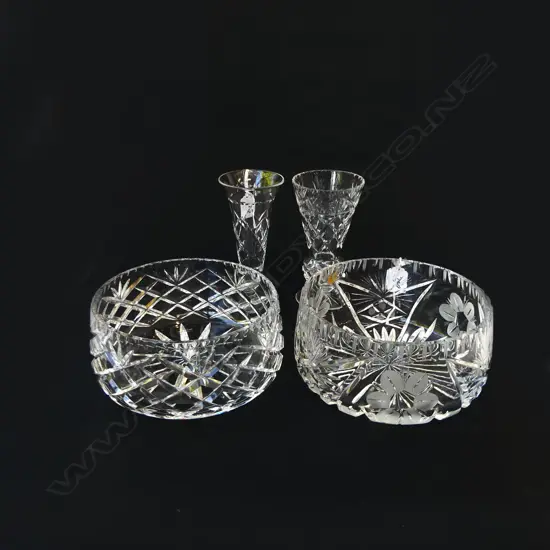 4 PCS CRYSTAL; 2 BOWLS, D.190mm, & 2 VASES