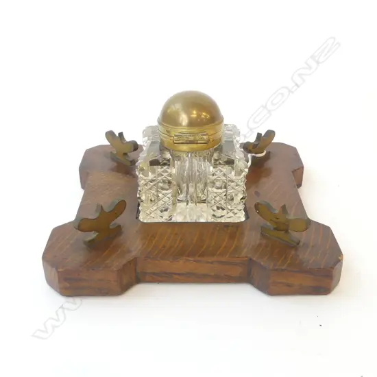 VINTAGE DECO CUT GLASS INKWELL