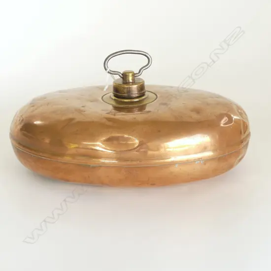 VICTORIAN OVAL COPPER HOTWATER BOTTLE L.280mm brass screw lid