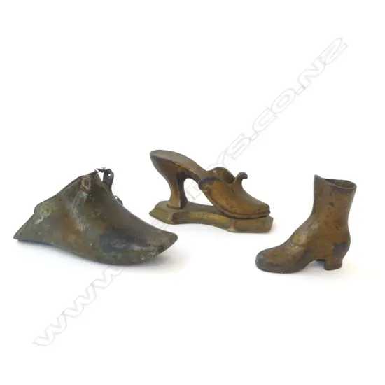 3  ANTIQUE BRASS SHOE MOULDS/SHOE LASTS 1 probably a stirrup