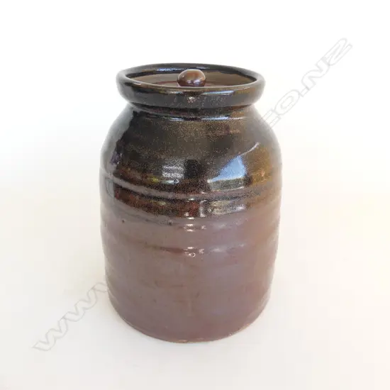 BARRY BRICKELL LIDDED STORAGE JAR TENMOKO FIRED H.190mm