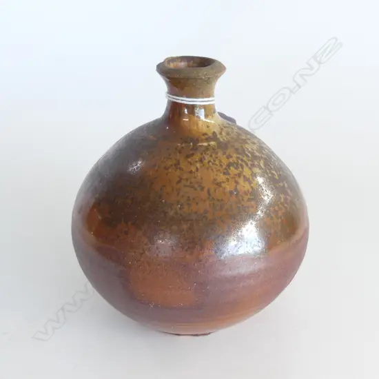 ESTELLE MARTIN SPHERICAL VASE ANAGAMA FIRED H.135mm POTTERS MARKS TO BASE
