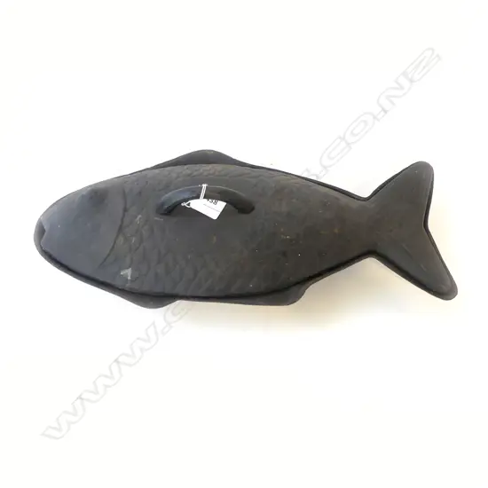 CAST IRON LIDDED FISH COOKER L.440mm