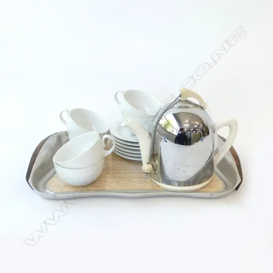 VINTAGE CHROME TRAY 285x425mm, CELTIC BEEHIVE TEAPOT, 6 ARZBERG C/S 