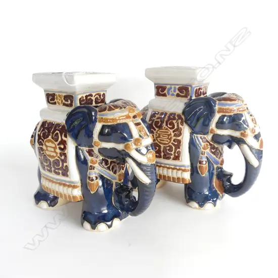 PR BLUE CERAMIC ELEPHANTS H.280mm