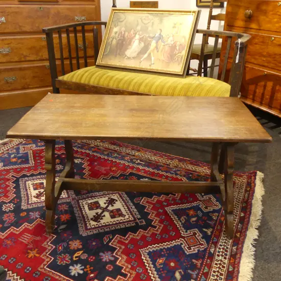 ANTIQUE STYLE OAK TABLE w. STRETCHER BASE 915x455x490mm