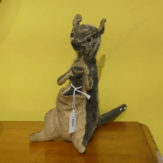 VINTAGE KANGAROO SOFT TOY H.220mm