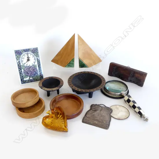 SMALL BOX MISC NZ WOOD & JADE BOOKENDS  MAGNIFYING GLASS CLOCK ETC